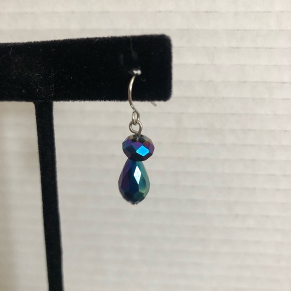 Vtg Iridescent Drop Earrings - Picture 2 of 9